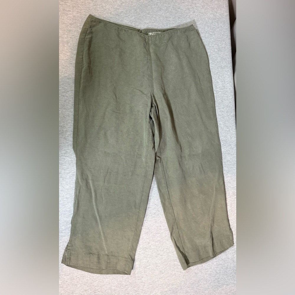 Tommy Bahama Vintage 100% Silk Capri‎ Pants Light Green Palm Leaves 🌴